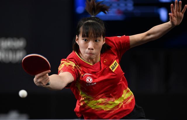 西蒙斯曾被 西蒙斯曾被